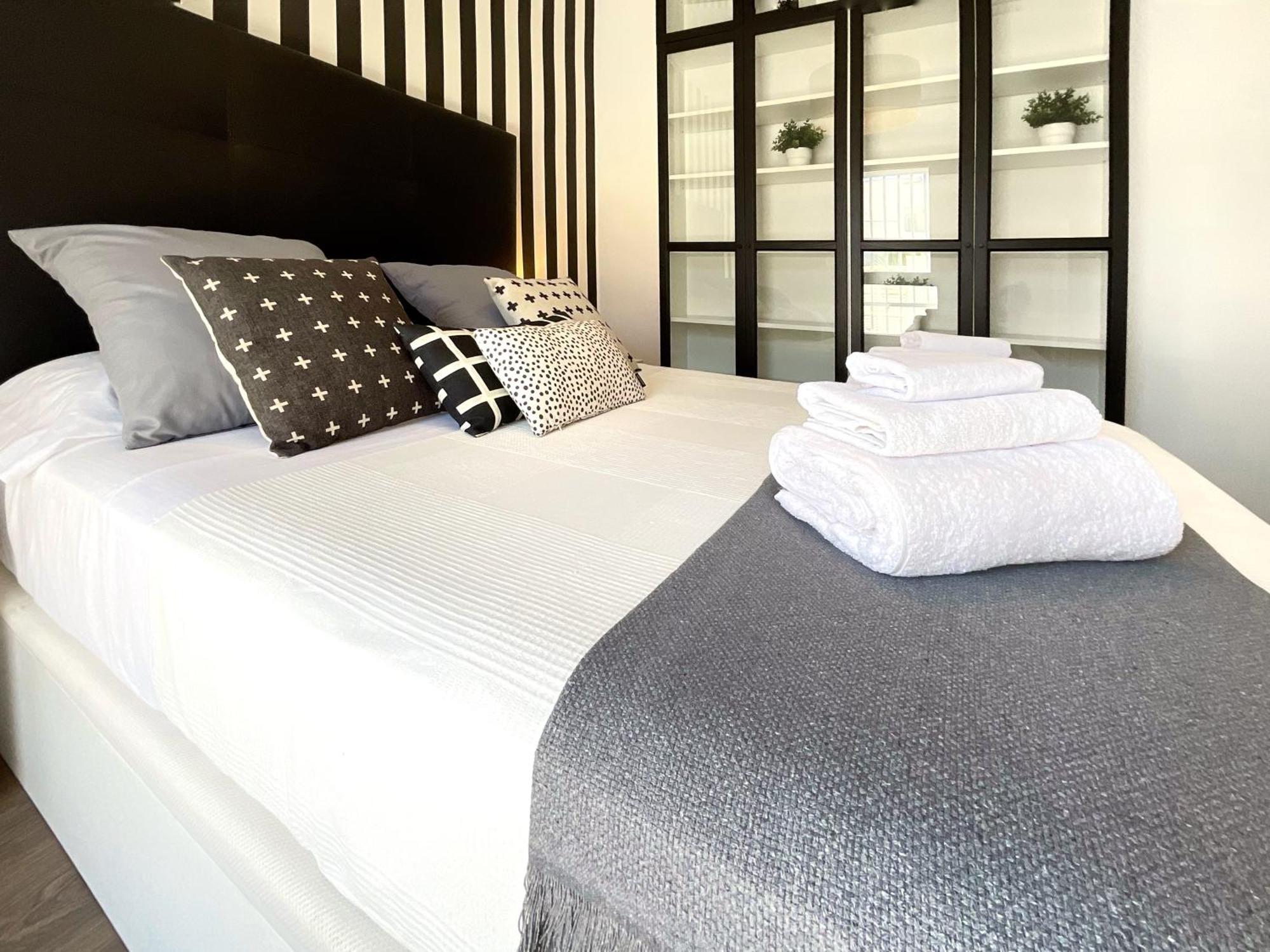 Ks Toyo Golf - Kaleria Suites เรตามาร์ ภายนอก รูปภาพ